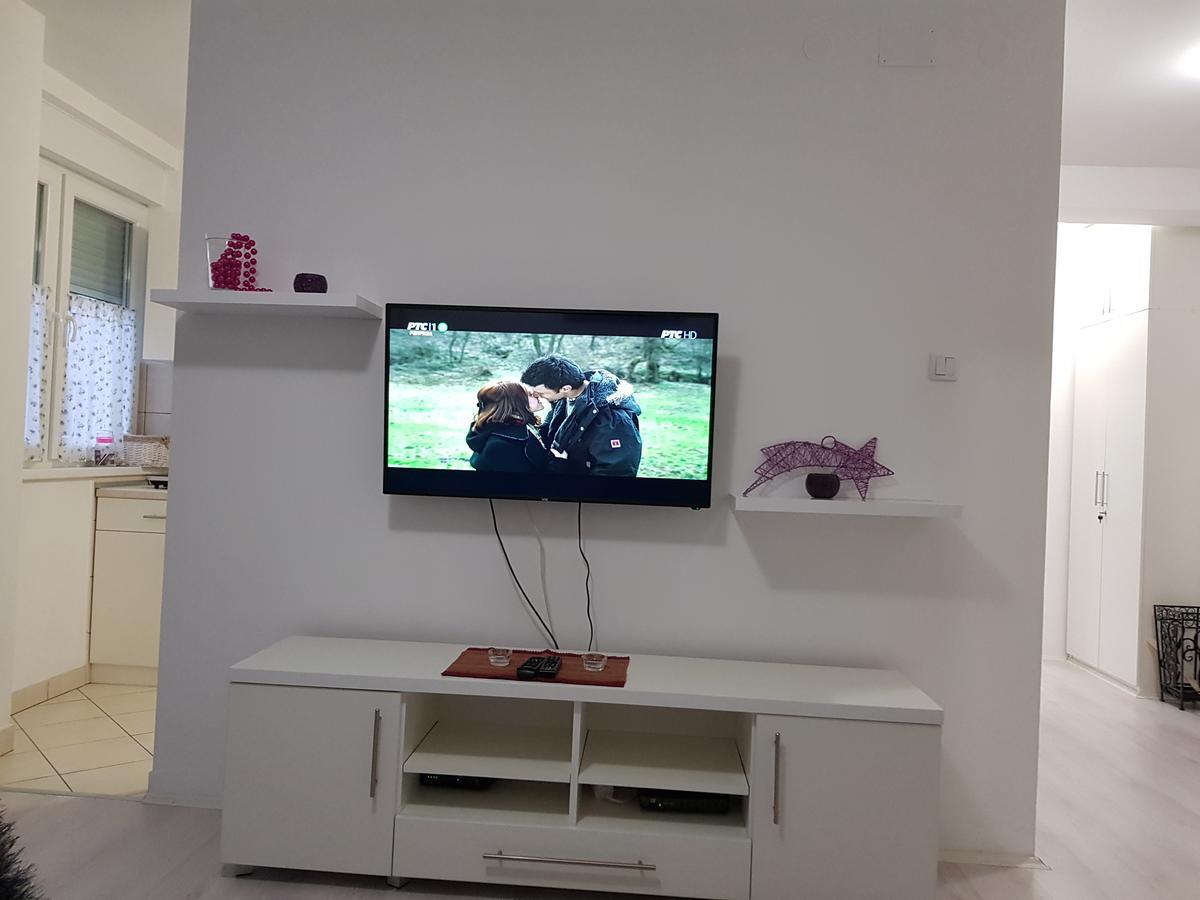 Apartment Gea 18 Νόβι Σαντ Εξωτερικό φωτογραφία