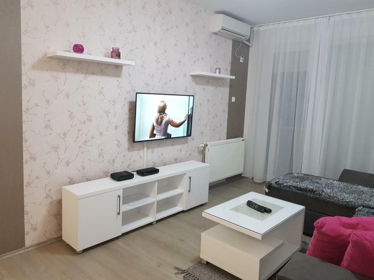 Apartment Gea 18 Νόβι Σαντ Εξωτερικό φωτογραφία