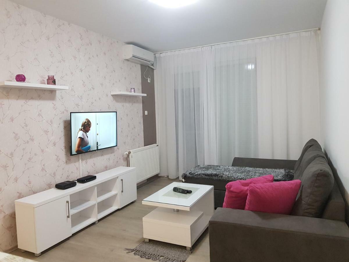 Apartment Gea 18 Νόβι Σαντ Εξωτερικό φωτογραφία