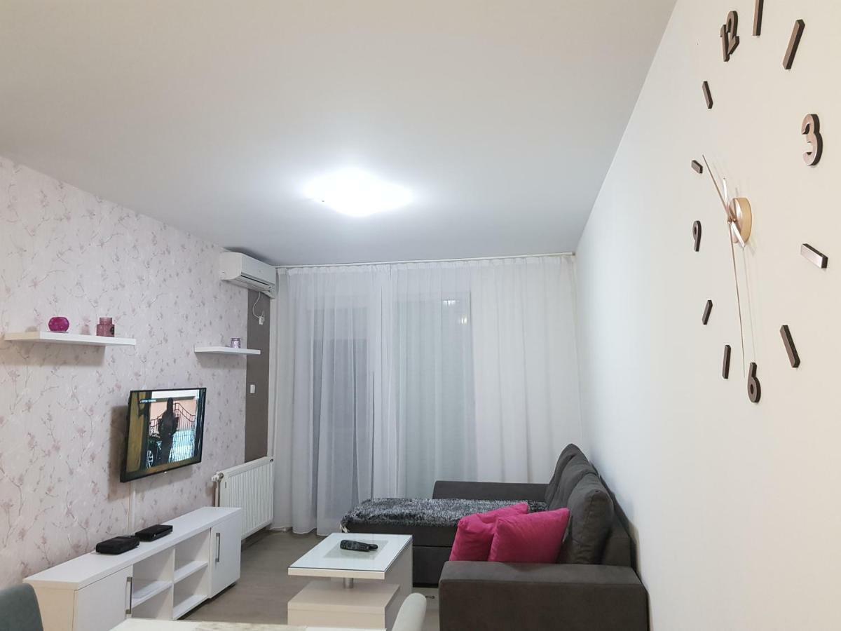 Apartment Gea 18 Νόβι Σαντ Εξωτερικό φωτογραφία