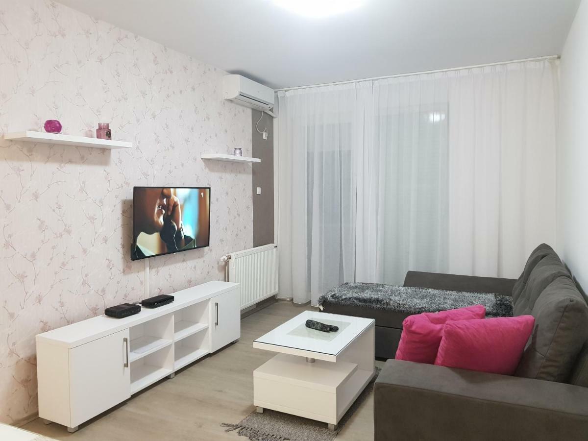 Apartment Gea 18 Νόβι Σαντ Εξωτερικό φωτογραφία