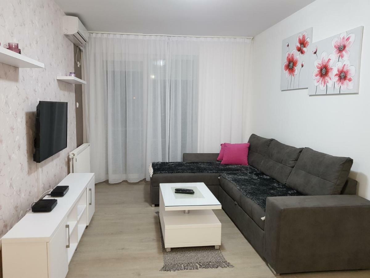 Apartment Gea 18 Νόβι Σαντ Εξωτερικό φωτογραφία
